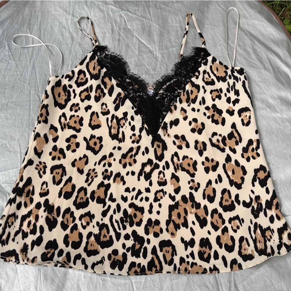 Socialite Tan and Gray‎ Camisole with Lace